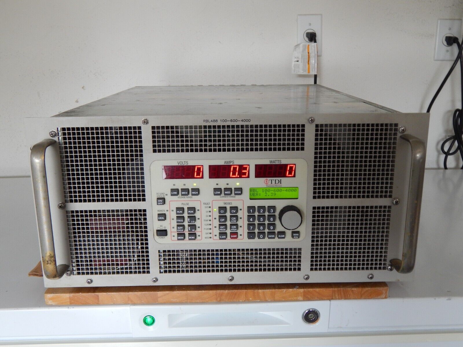 RBL488 100-600-4000 Electronic Load 100V 600A 4000W (5 In Stock) RBL488 100-600-4000 Electronic Load 100V 600A 4000W (5 In Stock)